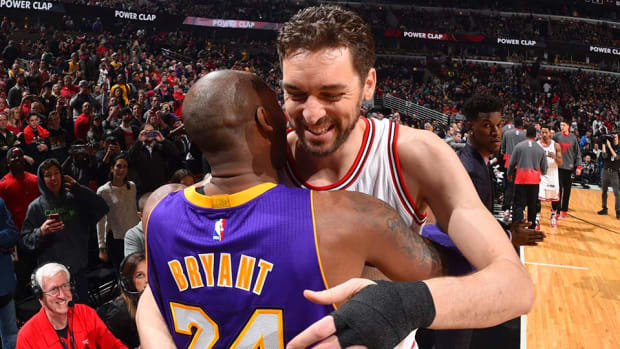 kobe-bryant-pau-gasol.jpg